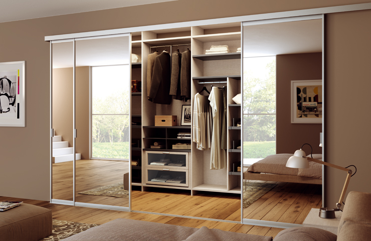 RAYLI GİYİNME DOLAPLARI 